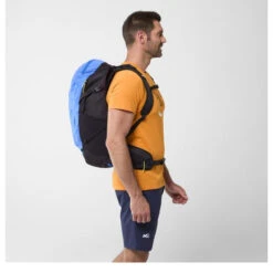 Millet YARI 30 SKY DIVER-NOIR 16 Millet YARI 30 SKY DIVER-NOIR -Tente Camp Nature Magasin 1b70eb4ff4e05757cd921084cf2a