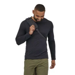 Patagonia ATOM SLING 8L FORGE GREY -Tente Camp Nature Magasin 3173033fc7bef6835e0cf7e8c704