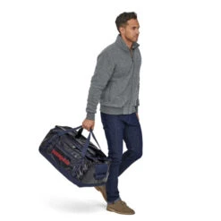 Patagonia SAC BLACK HOLE DUFFEL BAG 55L CLASSIC NAVY 9 Patagonia SAC BLACK HOLE DUFFEL BAG 55L CLASSIC NAVY -Tente Camp Nature Magasin 7b7cc7e6a2122204b54988a5b316