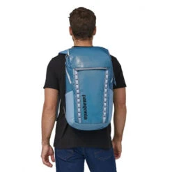 Patagonia BLACK HOLE 32L LAGO BLUE -Tente Camp Nature Magasin f15827b366838a97b49fb909c54f